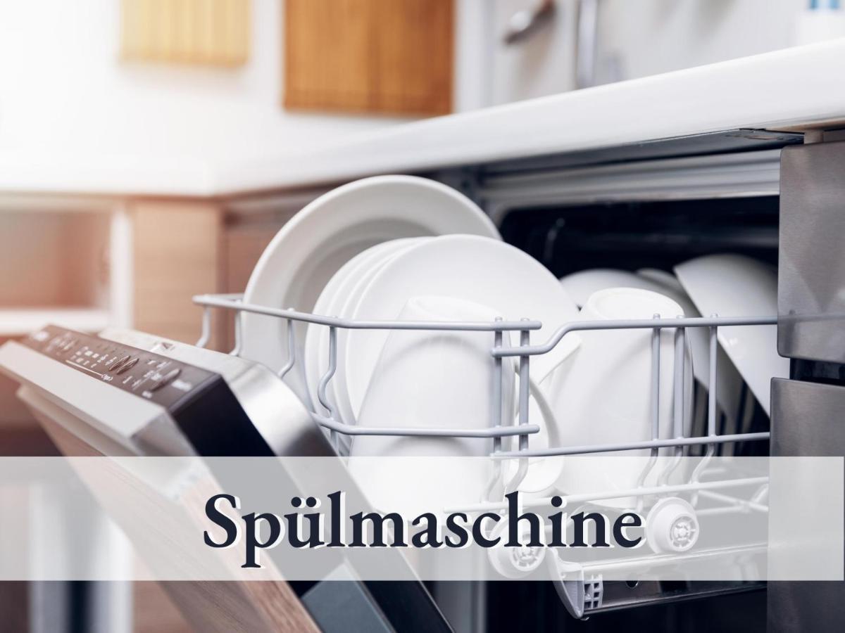 Grosse Moderne Ferienwohnung In Bester Bodenseelage L 1 Minute Zum Bodensee L 3 Zimmer L Vollausgestattete Kueche L Sonnenbalkon L Wlan L Willkommen Im Apartment Mettnau Radolfzell am Bodensee Bagian luar foto